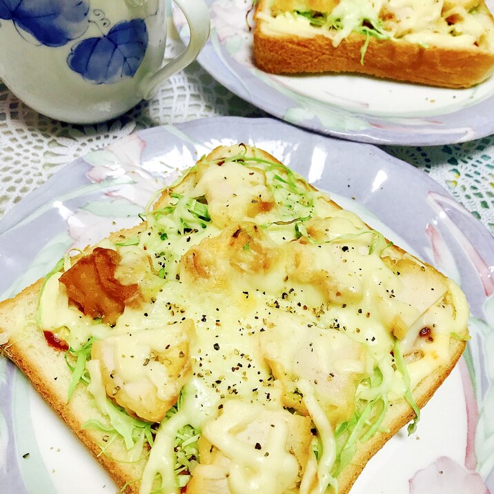 唐揚げリメイク♬ キャベツでさっぱり!トースト
